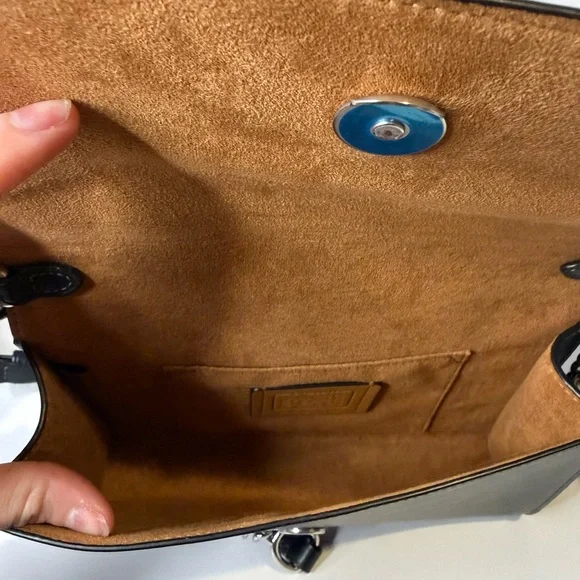 🖤 Coach Black Leather Chain Shoulder / Crossbody Bag 🖤 - Picture 6 of 8